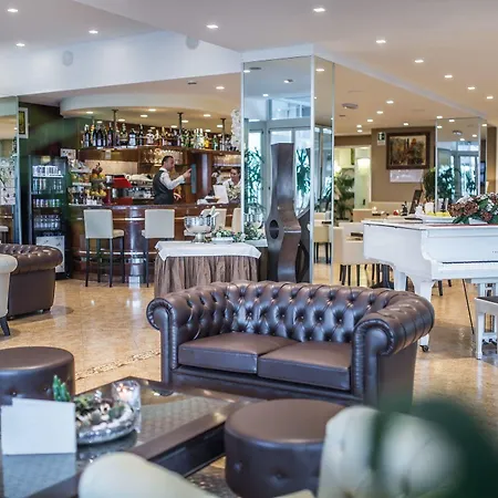 Excelsior Hotel