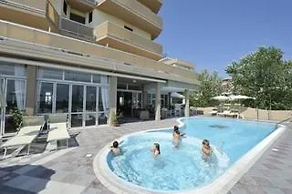 艾克塞西尔酒店 4*